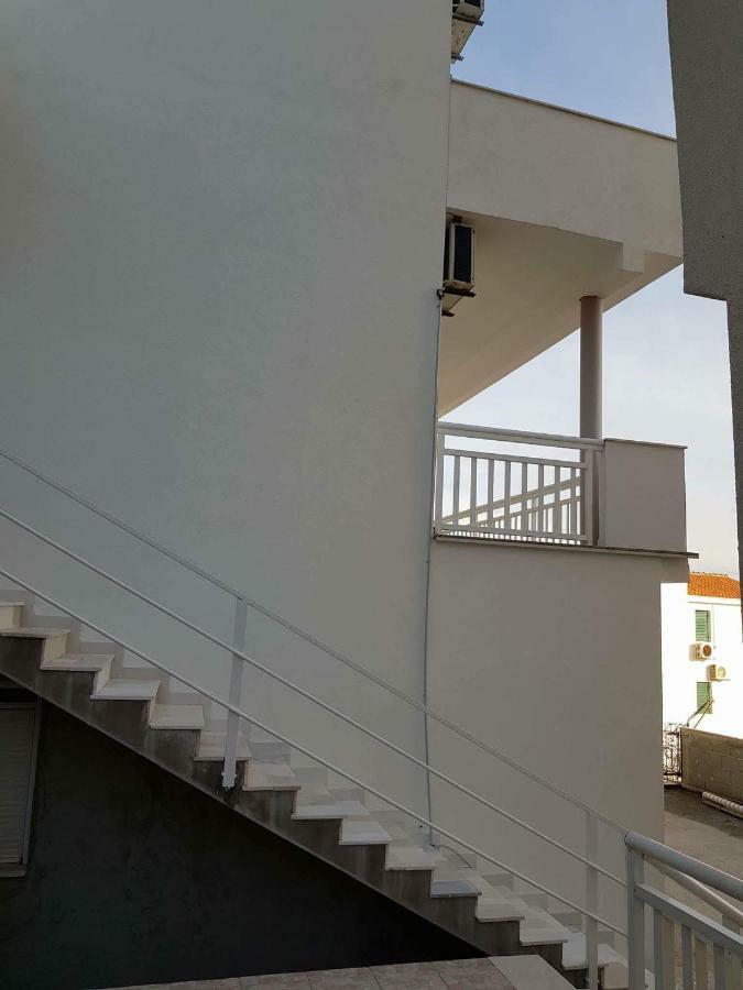 Seaview Apartments Nikola Lokva Rogoznica Luaran gambar